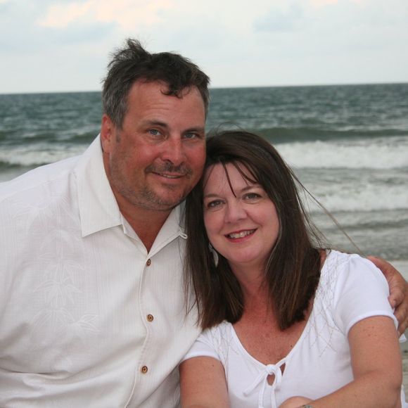 Meet your Posher, Cindy - Picture 1 of 1